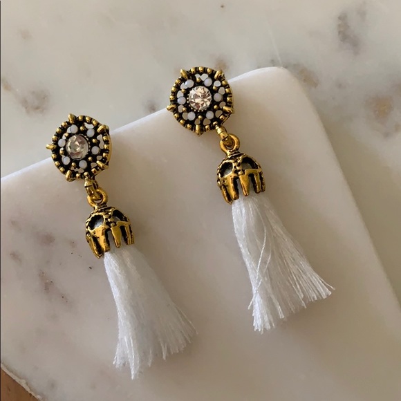 Vintage White Tassel Earrings - Picture 3 of 5